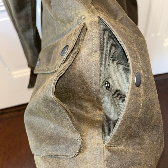 Flint and Tinder Flannel-Lined Waxed Hudson Jacket in Forest - Medium - Picture 8 of 8